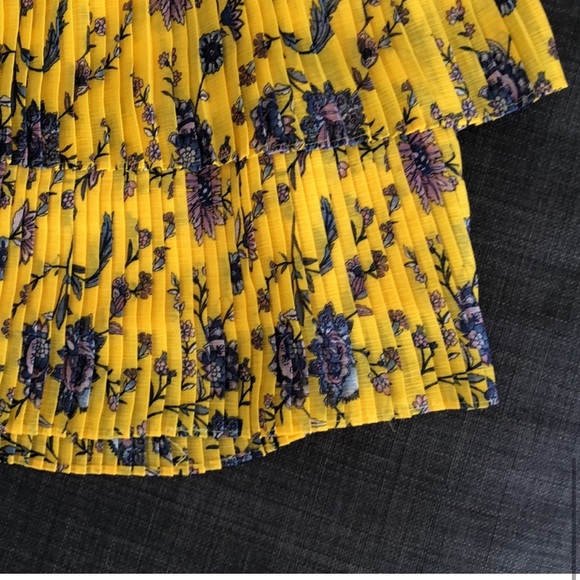 Banana Republic Factory Pleated Layer Skirt in Golden Yellow and Purple XS - Picture 3 of 5